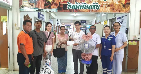 ครอบครัวคุณพ่อประคอง หาญห้าว บริจาคทรัพย์และสิ่งของให้กับโรงพยาบาลฯ